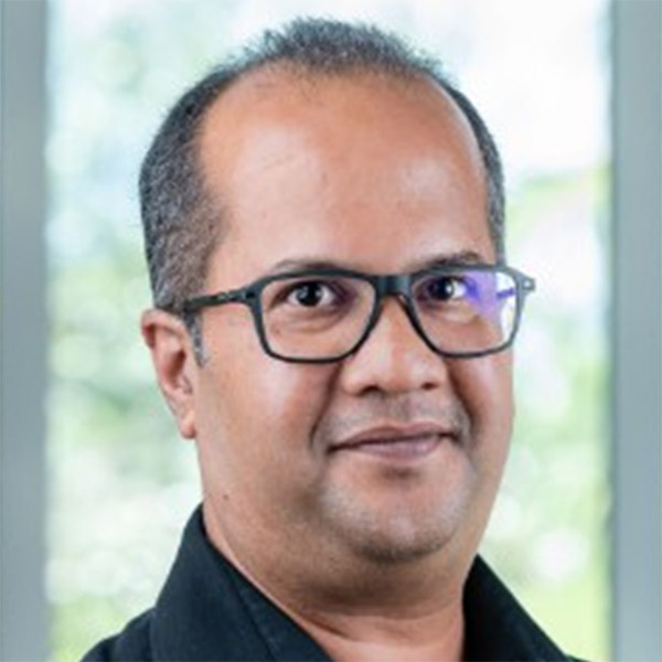 Dr-Romnesh